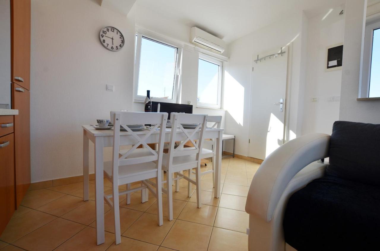 Peter Apartment Rovinj Bagian luar foto