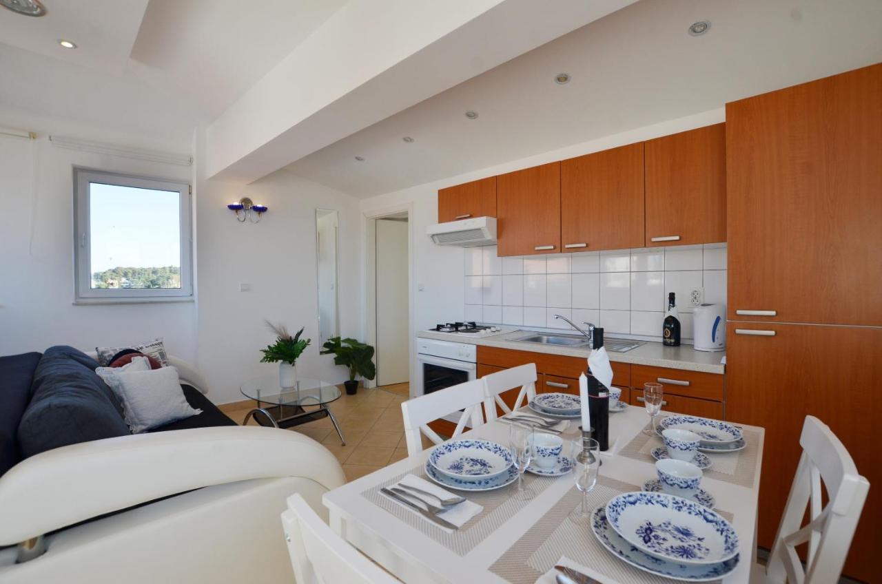 Peter Apartment Rovinj Bagian luar foto